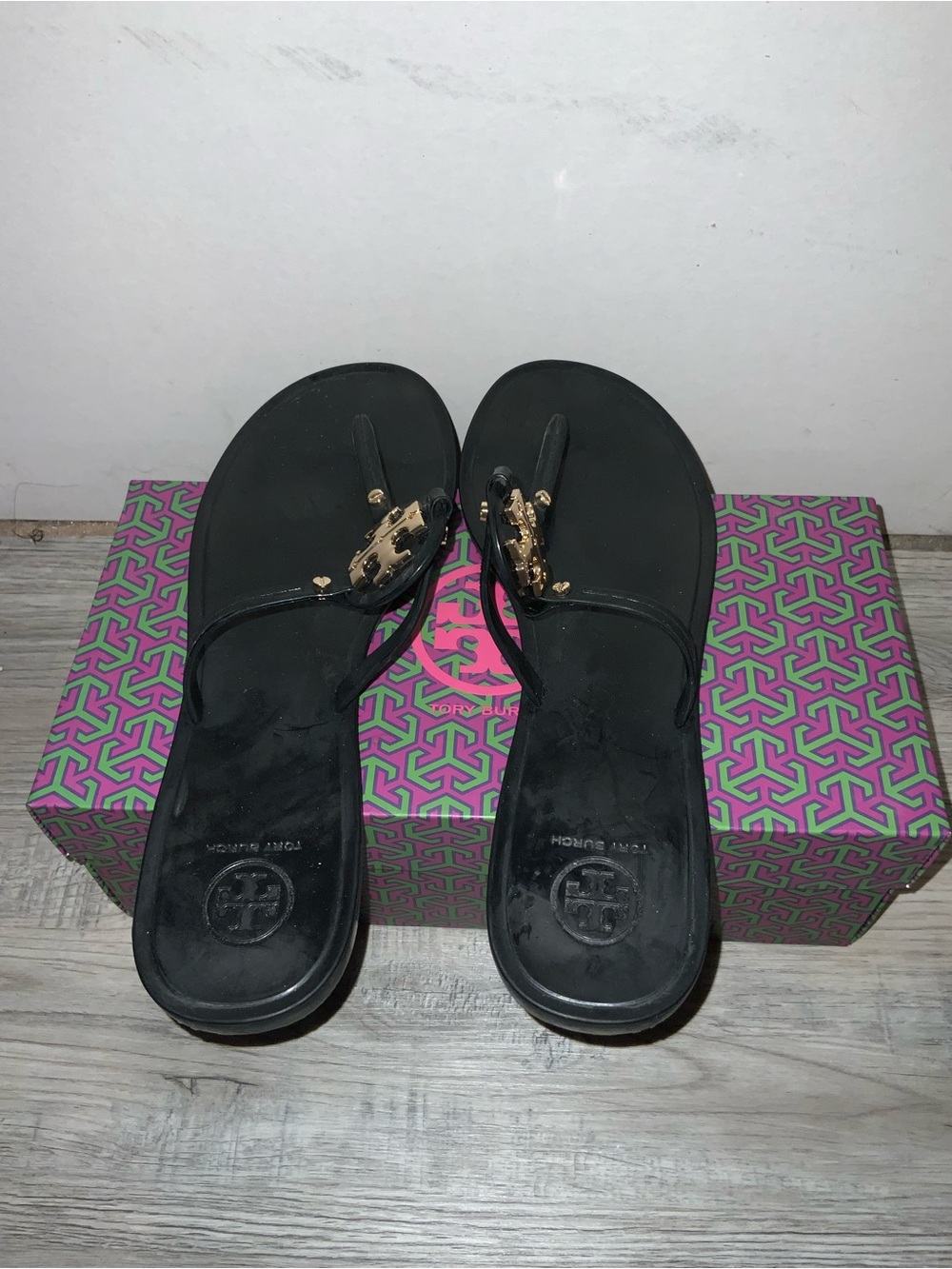 Tory Burch Black Logo Thong Sandals with Gold Medallion - Picture 2 of 5